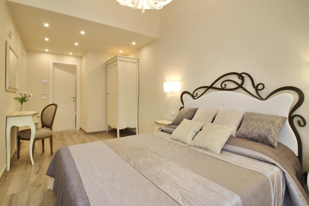 Lucca In Chic - No Ztl - Free Parking - Old City At 10Min By Walk Екстериор снимка