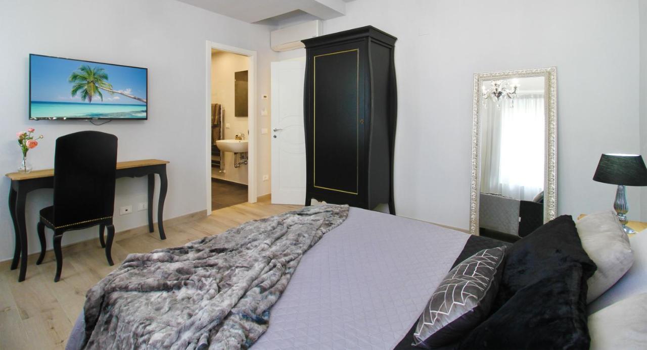 Lucca In Chic - No Ztl - Free Parking - Old City At 10Min By Walk Екстериор снимка